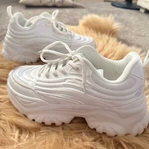 Women's White Chunky Sneakers Sz 7